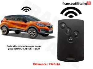 Carte de démarrage 7945/4A posée devant une Renault Captur.